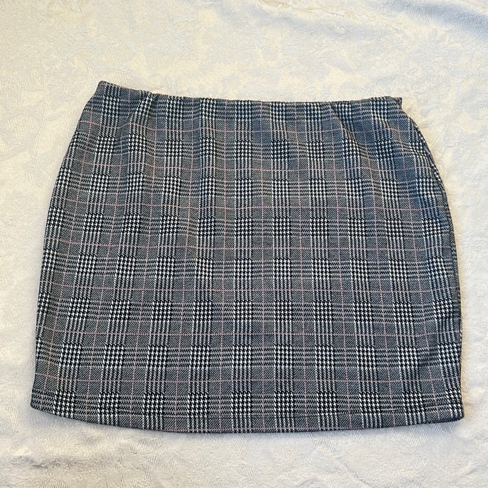 5/$25 Eclipse Skirt